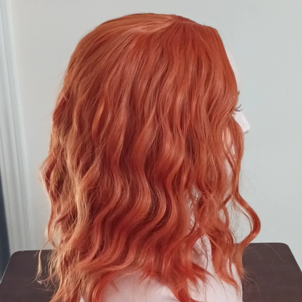 Reddish-orange wig - Picture 2 of 4